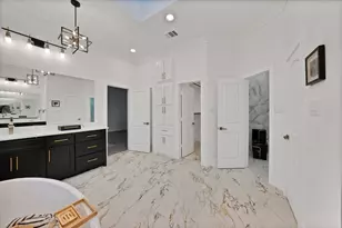 1913 Crockett Cir, Irving, TX 75038 - Photo 15
