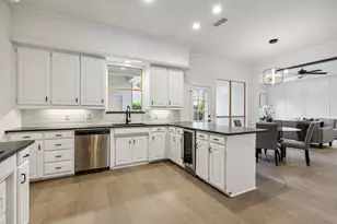 3921 Woodlawn Ln, Plano, TX 75025 - Photo 17