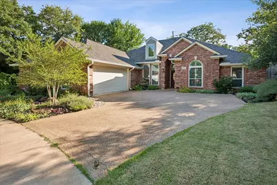 2701 Hidden Lake Drive, Grapevine, TX 76051 - Photo 1