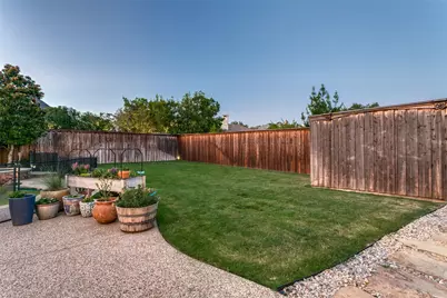 1604 McGreg Lane, Carrollton, TX 75010 - Photo 31