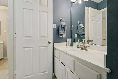 1604 McGreg Lane, Carrollton, TX 75010 - Photo 25