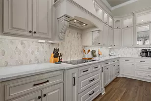 1508 Fabian Dr, Waco, TX 76712 - Photo 9