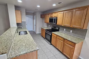 8304 Mossberg Dr, Arlington, TX 76002 - Photo 11