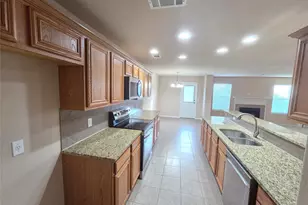8304 Mossberg Dr, Arlington, TX 76002 - Photo 7