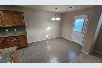 8304 Mossberg Drive, Arlington, TX 76002 - Photo 9