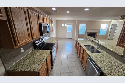8304 Mossberg Drive, Arlington, TX 76002 - Photo 9