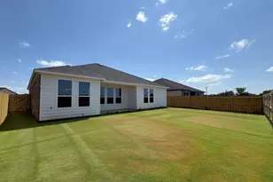 1011 Springview Ln, Mabank, TX 75147 - Photo 11