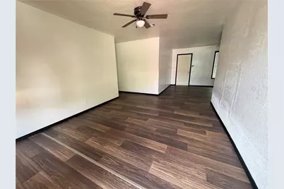 504 Morgan Street, Cleburne, TX 76031 - Photo 3