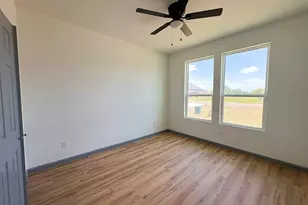 1009 Springview Ln, Mabank, TX 75147 - Photo 9