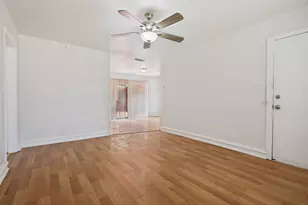 2524 Suffolk Ln, Lancaster, TX 75134 - Photo 5