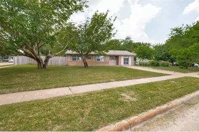 2524 Suffolk Lane, Lancaster, TX 75134 - Photo 1