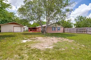 2524 Suffolk Ln, Lancaster, TX 75134 - Photo 25