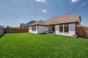 724 Danbury St, Celina, TX 75009 - Photo 27