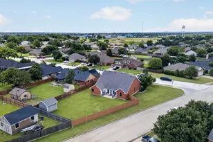100 Radecke Rd, Krum, TX 76249 - Photo 5