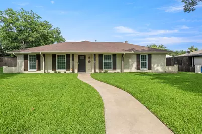152 Stardust Lane, DeSoto, TX 75115 - Photo 1