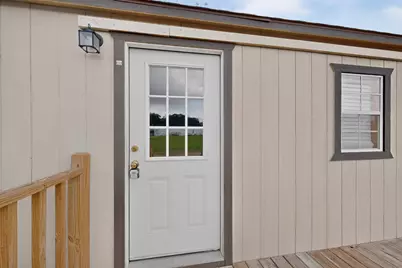 1661 E 2nd Street, Cleburne, TX 76031 - Photo 9