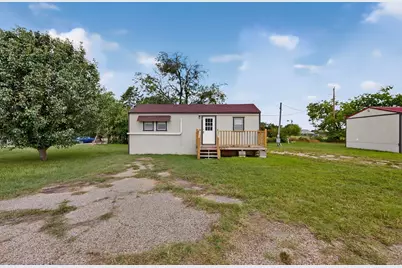 1661 E 2nd Street, Cleburne, TX 76031 - Photo 5