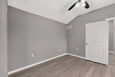 1661 E 2nd Street, Cleburne, TX 76031 - Photo 19