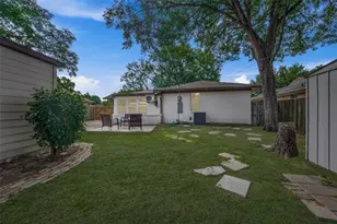 10509 Channel Dr, Dallas, TX 75229 - Photo 23