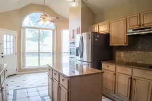 2420 Harpers Ferry Ct, Mesquite, TX 75181 - Photo 7