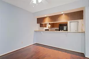 8100 Cambridge St, Houston, TX 77054 - Photo 5