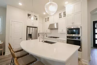 2724 Stadium View Drive, Fort Worth, TX 76118 - Photo 9