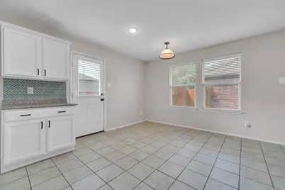 706 Cliffmere Drive, Arlington, TX 76002 - Photo 13