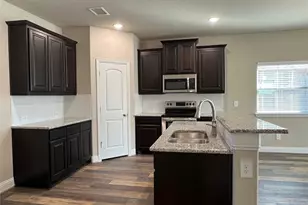 639 Comal Dr, Crandall, TX 75114 - Photo 3