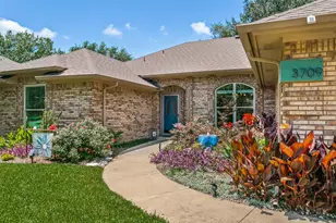 3709 Fieldcrest Ln, Bedford, TX 76021 - Photo 1