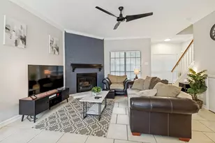 9910 Royal Ln, Dallas, TX 75231 - Photo 5