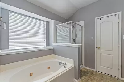 903 Summerbrook Drive, Euless, TX 76040 - Photo 19