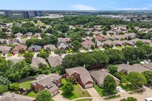 903 Summerbrook Dr, Euless, TX 76040 - Photo 33