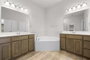 347 Freestall Dr, Midlothian, TX 76065 - Photo 11