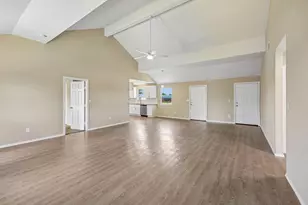 433 Whitney Ct, Rio Vista, TX 76093 - Photo 5