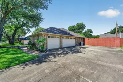 3800 Snow Creek Drive, Fort Worth, TX 76008 - Photo 31