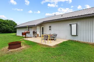 1673 Co Rd 1525, Ector, TX 75439 - Photo 11