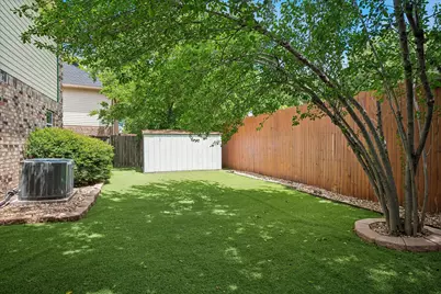 301 Stoneledge Drive, Irving, TX 75063 - Photo 25