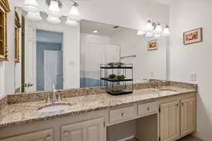 301 Stoneledge Dr, Irving, TX 75063 - Photo 19