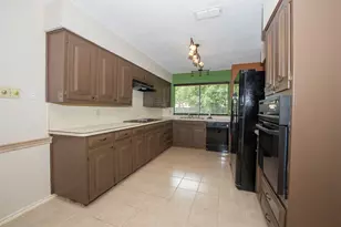 8704 Irongate Dr, North Richland Hills, TX 76182 - Photo 5