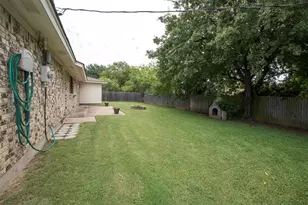 8704 Irongate Dr, North Richland Hills, TX 76182 - Photo 19