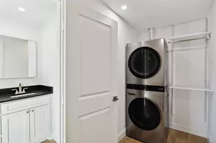 8750 Park Ln, Dallas, TX 75231 - Photo 21