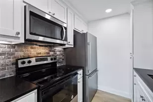 8750 Park Ln, Dallas, TX 75231 - Photo 9