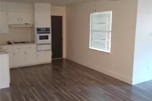 1401 21st St, Mineral Wells, TX 76067 - Photo 5