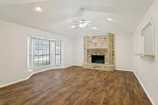4801 Applewood Rd, Fort Worth, TX 76133 - Photo 5
