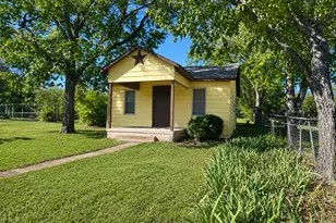 201 N Las Vegas Trail, White Settlement, TX 76108 - Photo 1