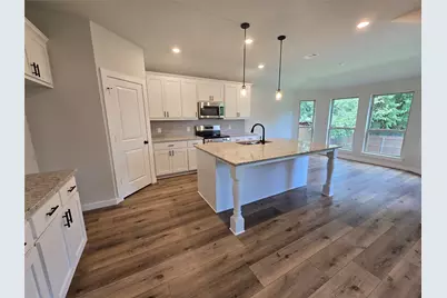 905 McAnear Street, Cleburne, TX 76033 - Photo 5