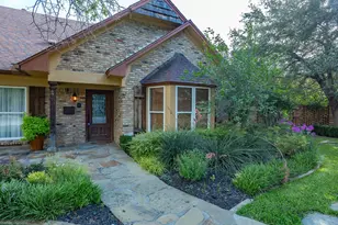 4400 Summercrest Ct, Fort Worth, TX 76109 - Photo 3