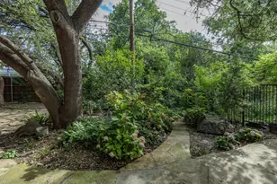 4400 Summercrest Ct, Fort Worth, TX 76109 - Photo 35
