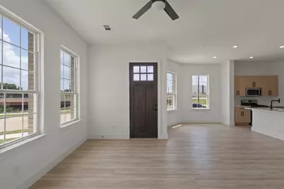 3457 Sanjeev Drive, Irving, TX 75060 - Photo 5