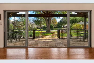 1402 Verano Drive, Dallas, TX 75218 - Photo 13